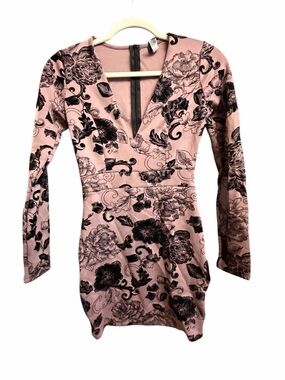 Blush Pink Floral V-Neck Long Sleeve Dress - size S